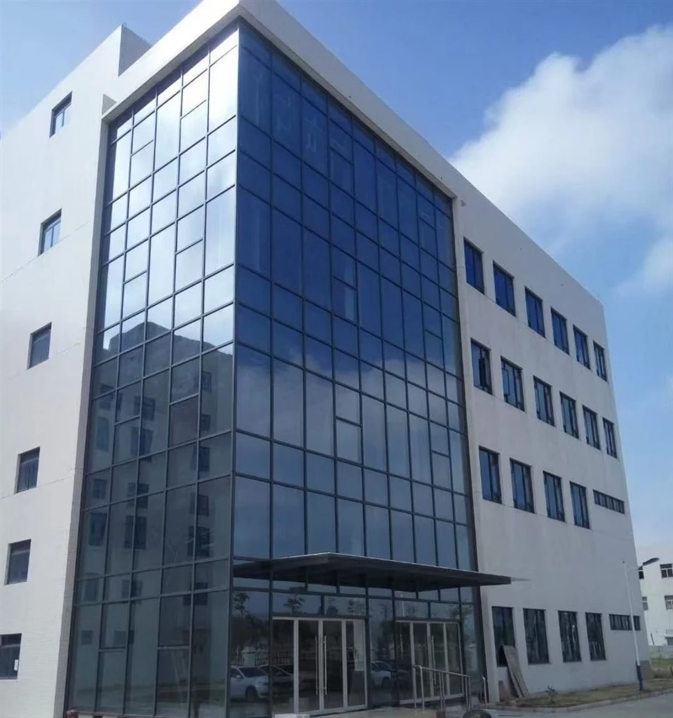 Sab nrauv iav Curtain Wall